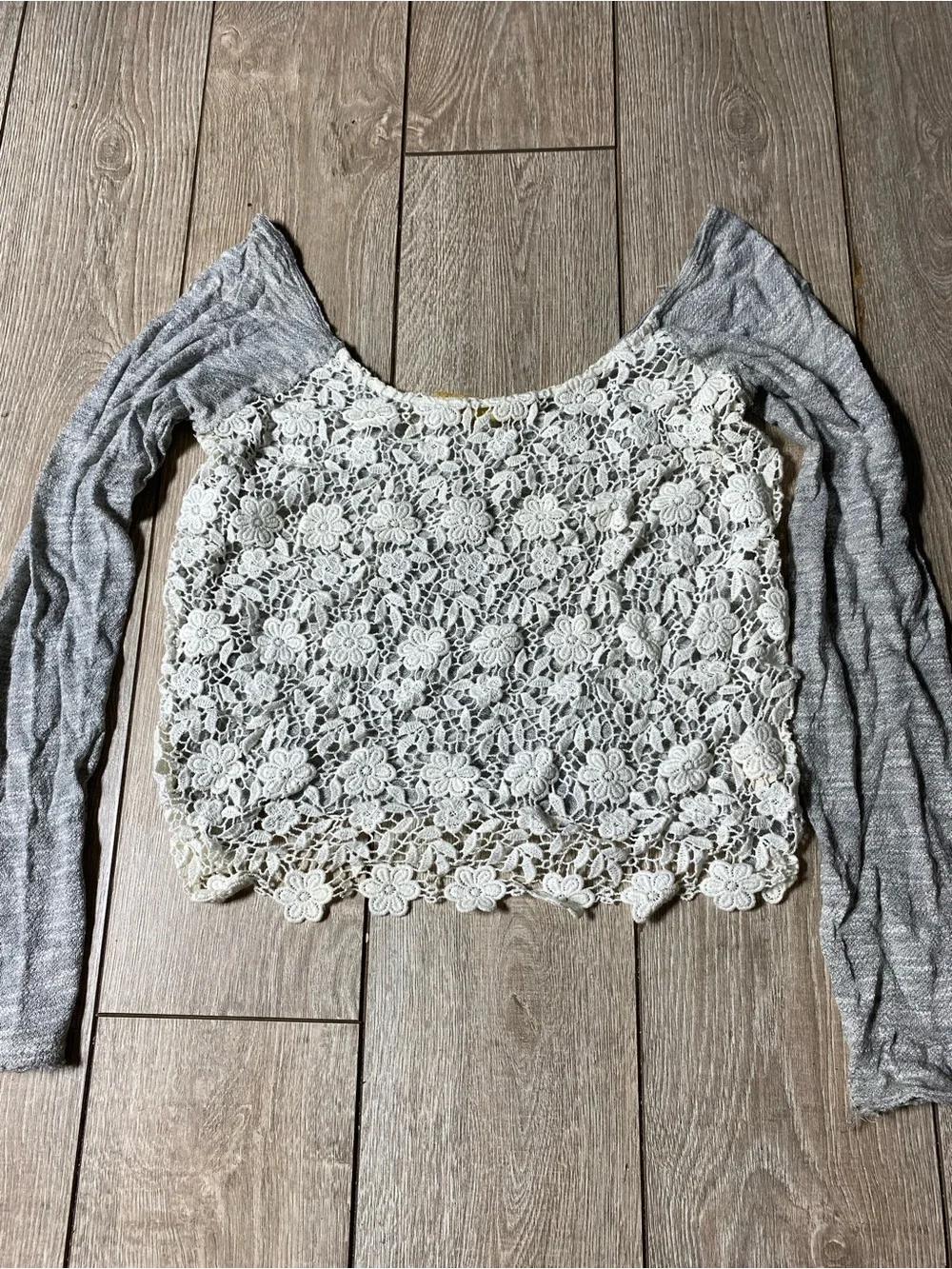 Women's Free People Off Shoulder Long Sleeve Floral Flower Crochet Top Small Y2K